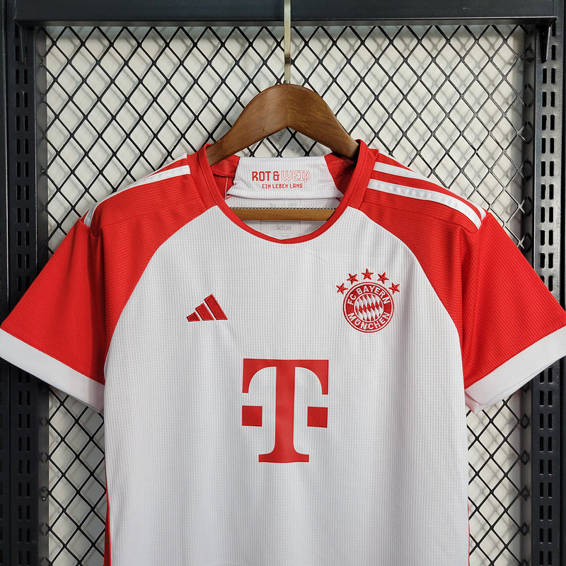 Kit Infantil Bayern Home 23/24 - Branco/Vermelho